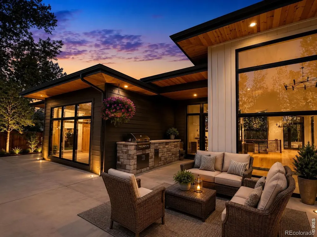 1951 Vista Drive Boulder CO 80304