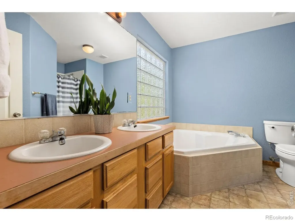 328 Gypsum Lane Johnstown CO 80534