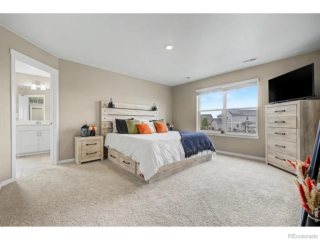 15704 Roslyn Street Thornton CO 80602