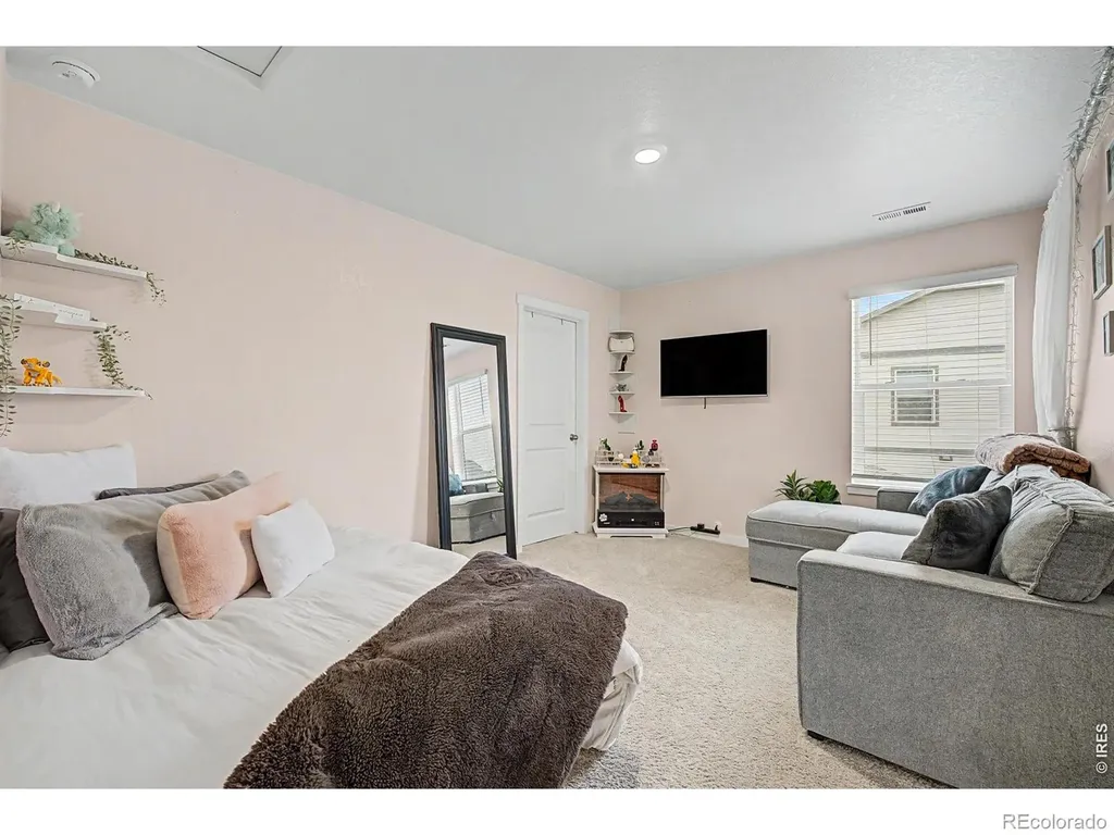 15704 Roslyn Street Thornton CO 80602