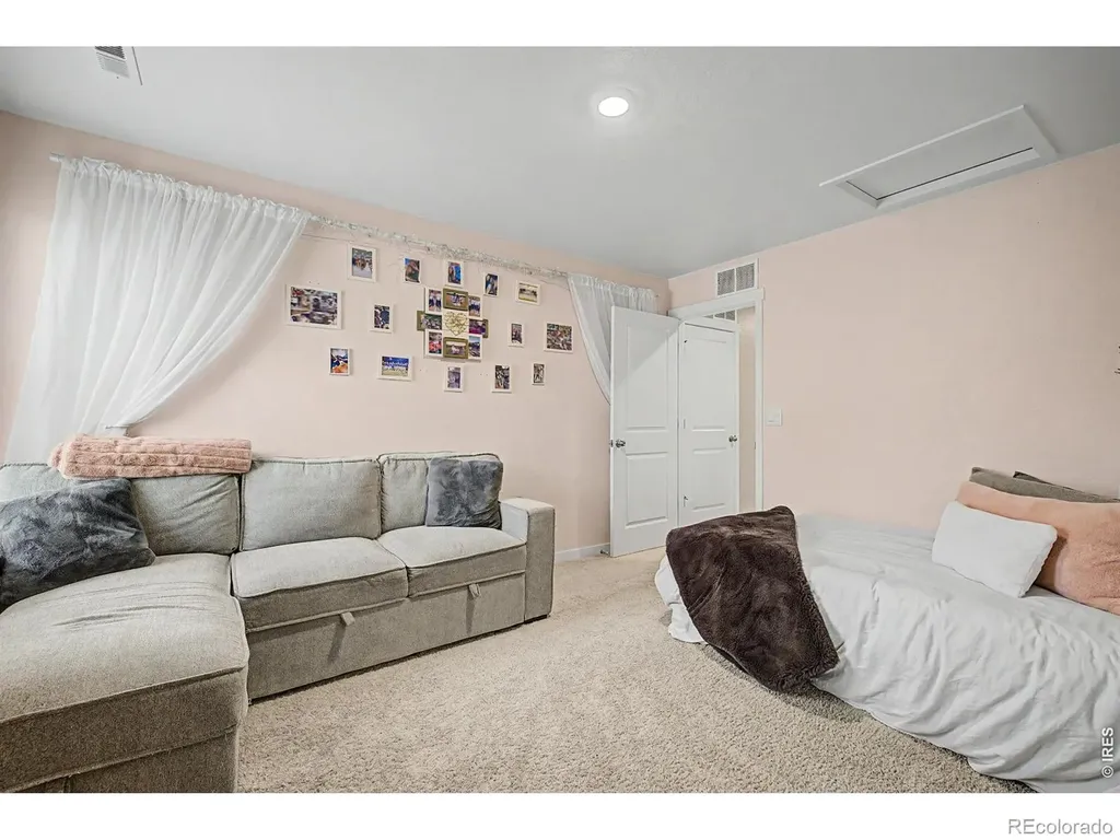 15704 Roslyn Street Thornton CO 80602