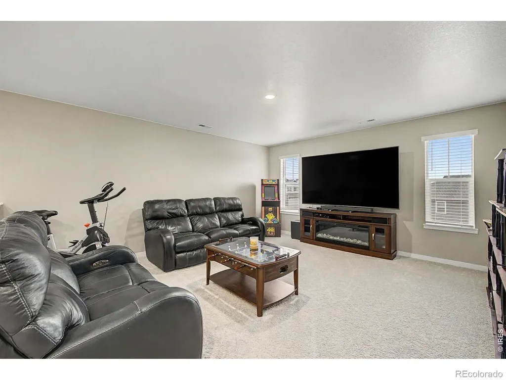 15704 Roslyn Street Thornton CO 80602