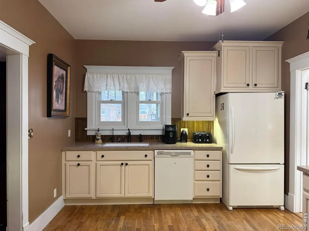 324 S Bowman Avenue Holyoke CO 80734