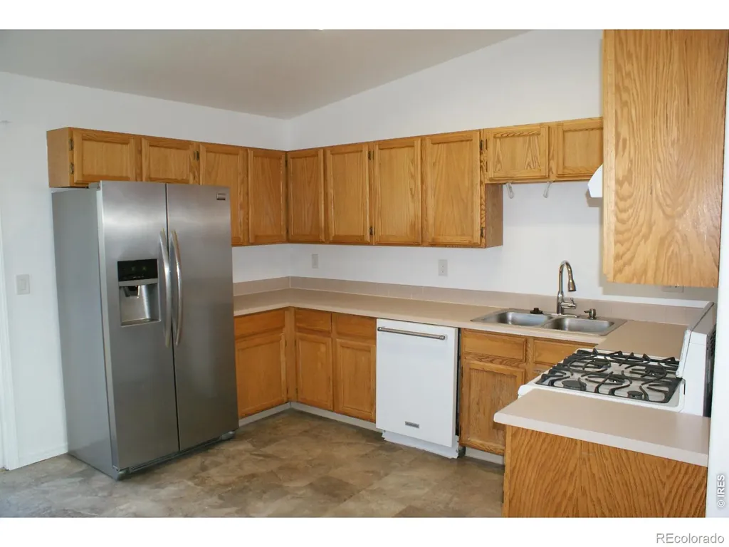 260 Cherry Avenue Dacono CO 80514