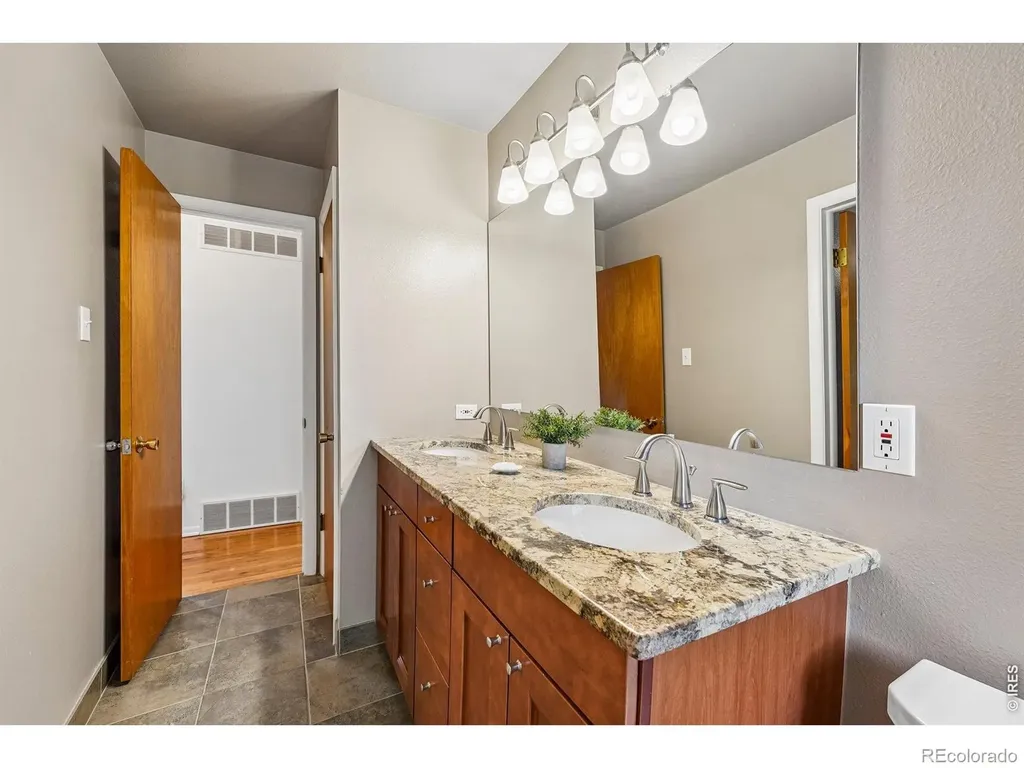 2720 S Chase Way Denver CO 80227