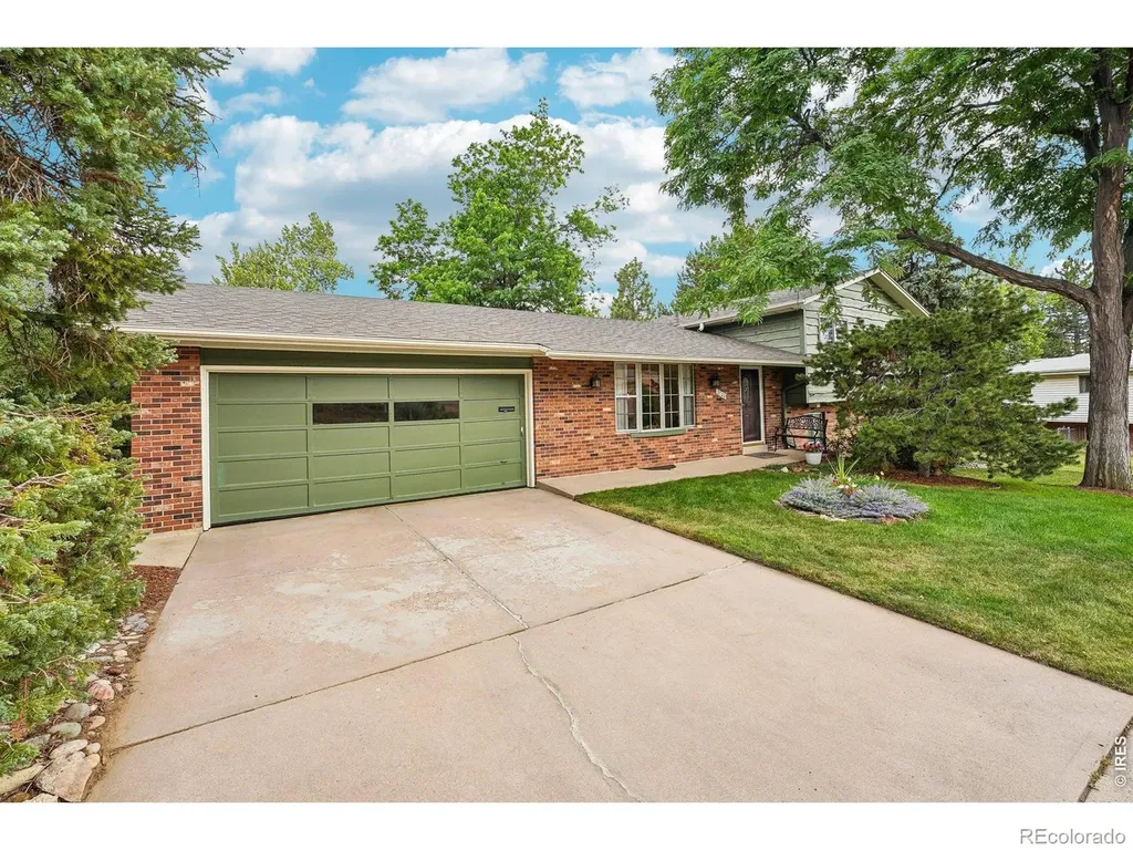 2720 S Chase Way Denver CO 80227
