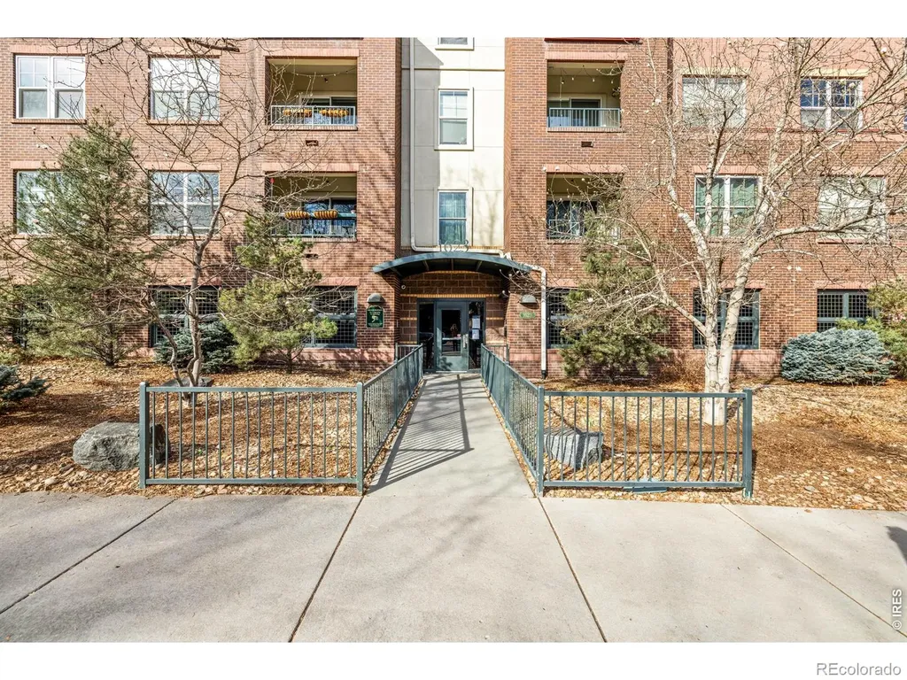 1623 Saint Paul Street Denver CO 80206