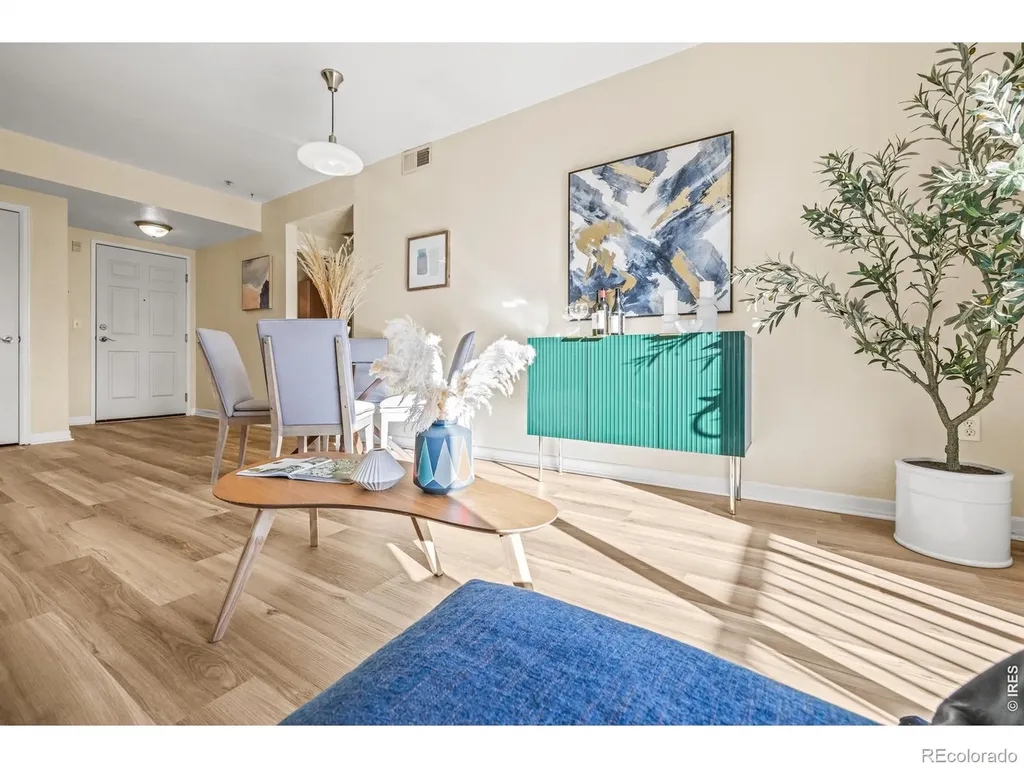 1623 Saint Paul Street Denver CO 80206