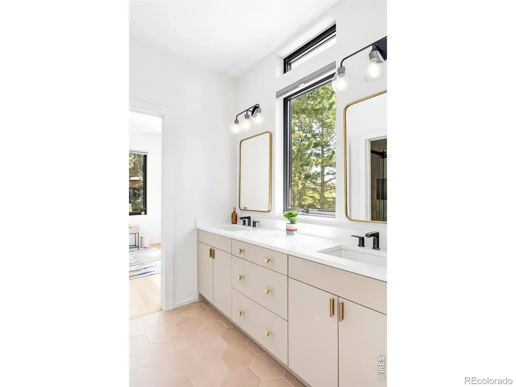 2885 Island Drive Boulder CO 80301
