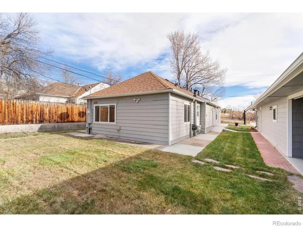 8169 Quaker Street Arvada CO 80007
