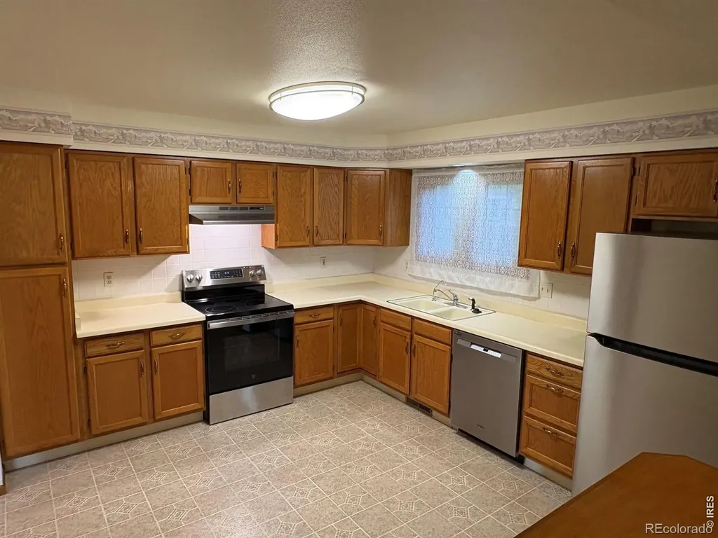 2400 Elmhurst Place Longmont CO 80503