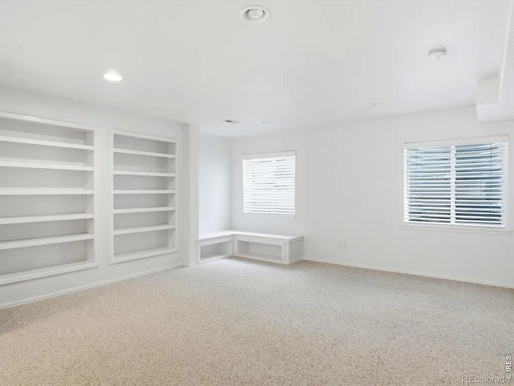 1633 Hallet Peak Drive Longmont CO 80503