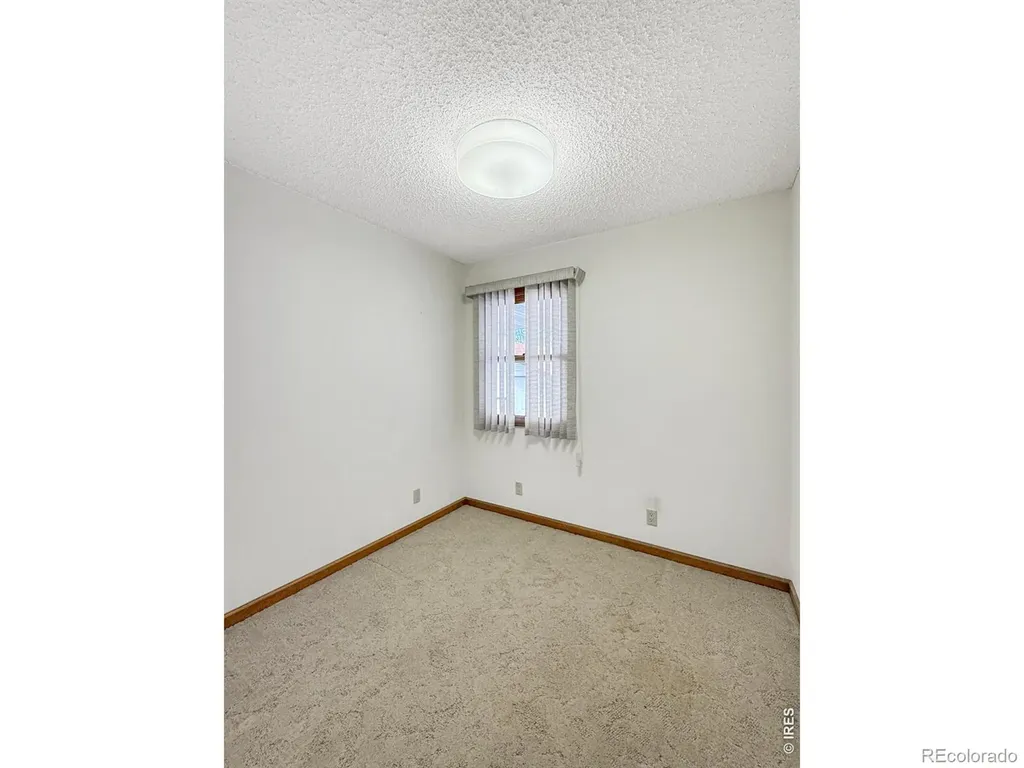 527 S Bowman Avenue Holyoke CO 80734