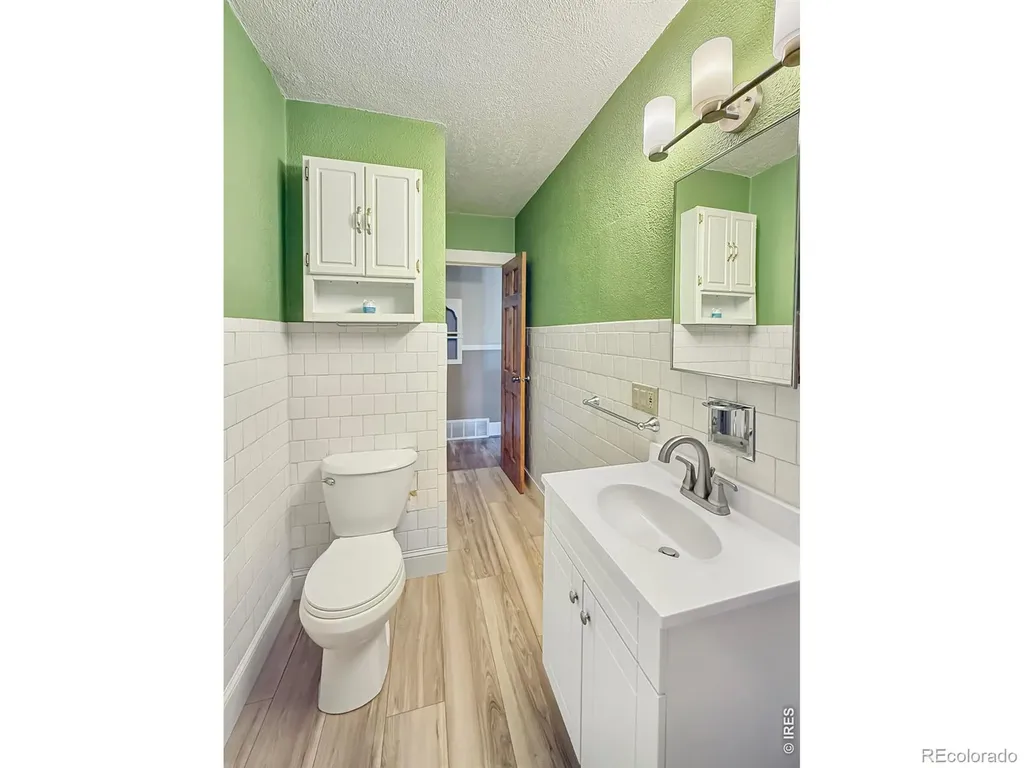 527 S Bowman Avenue Holyoke CO 80734