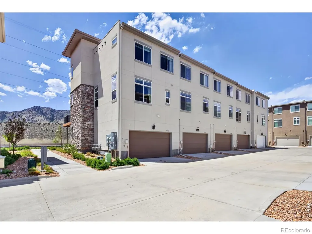 2250 S Mcintyre Street Lakewood CO 80228