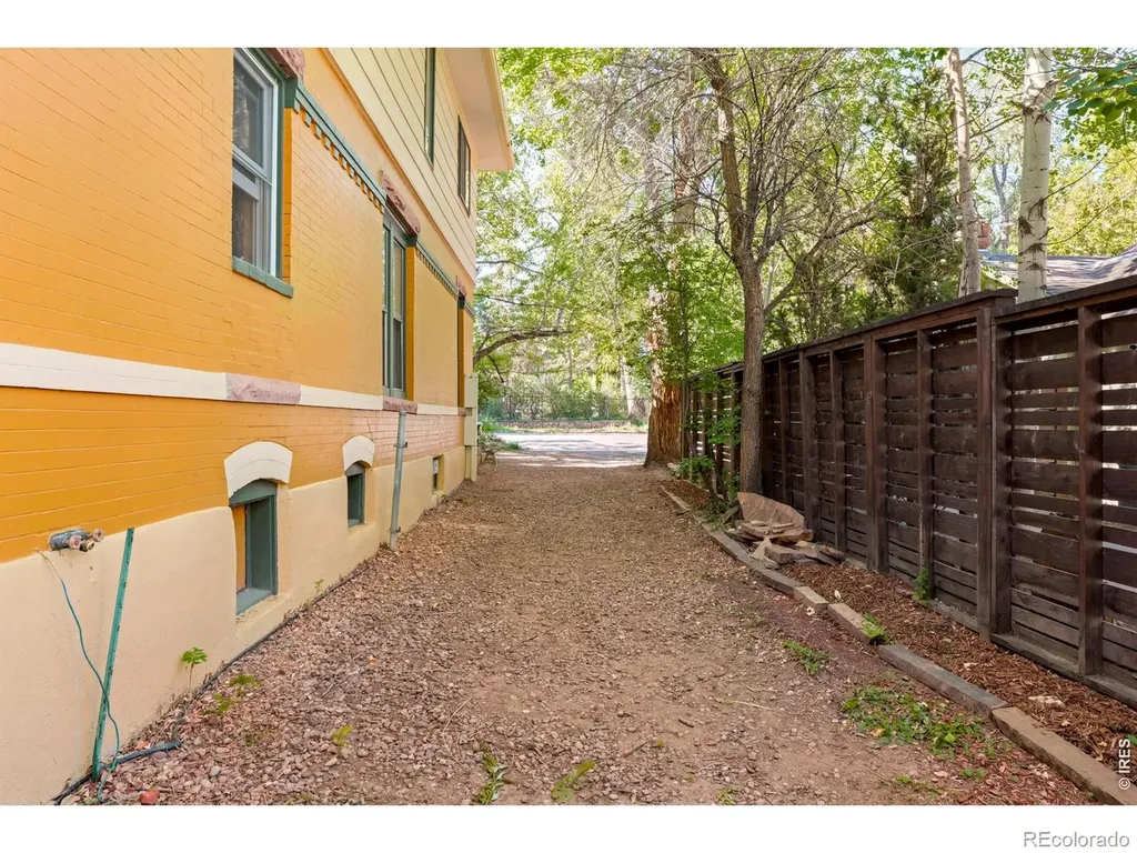 541 Arapahoe Avenue Boulder CO 80302