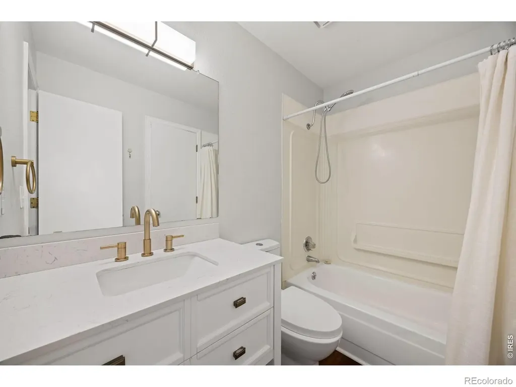 2025 Cheyenne Avenue Loveland CO 80538