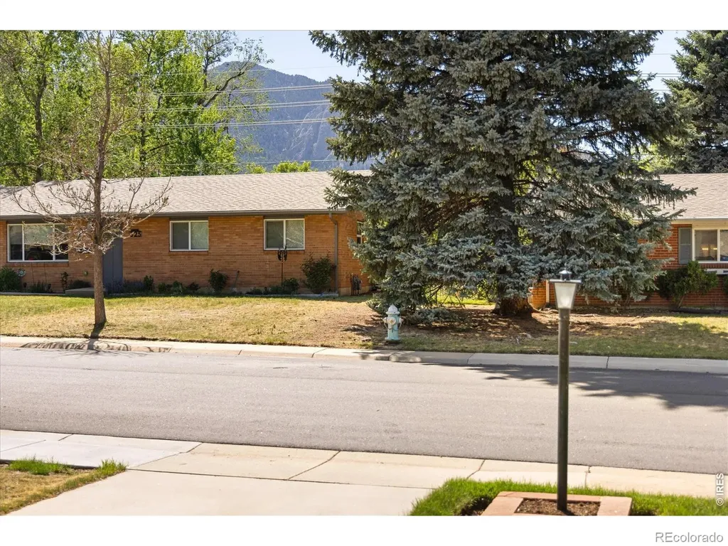 330 32nd Street Boulder CO 80305