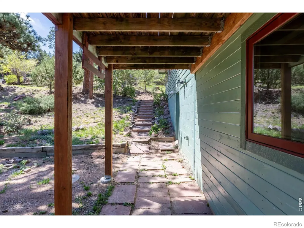 1003 Eagle Drive Lyons CO 80540