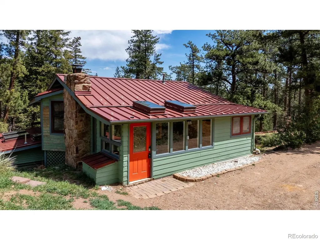 1003 Eagle Drive Lyons CO 80540