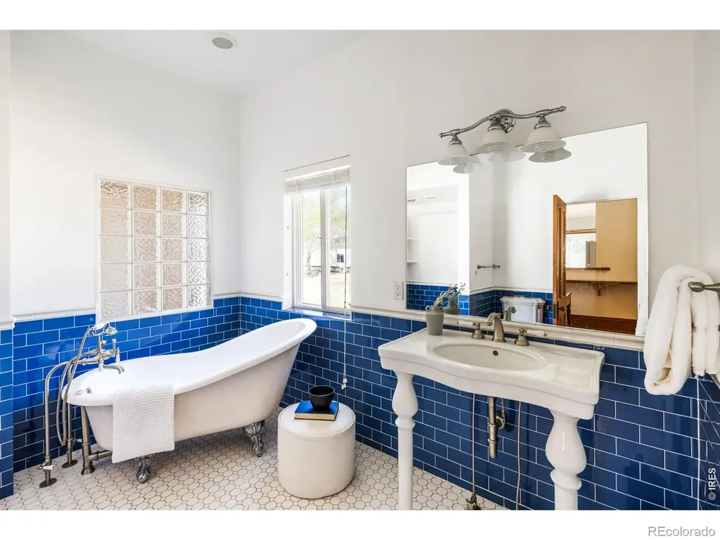 11229 N 75th Street Longmont CO 80503
