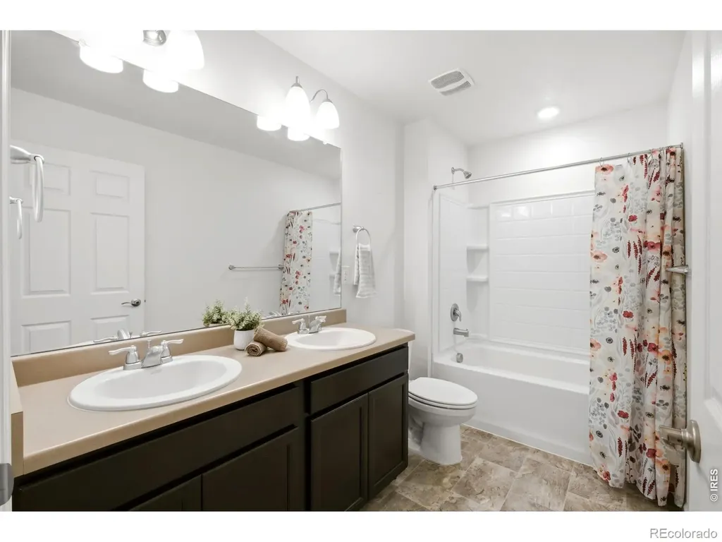 6807 Gateway Crossing Street Wellington CO 80549