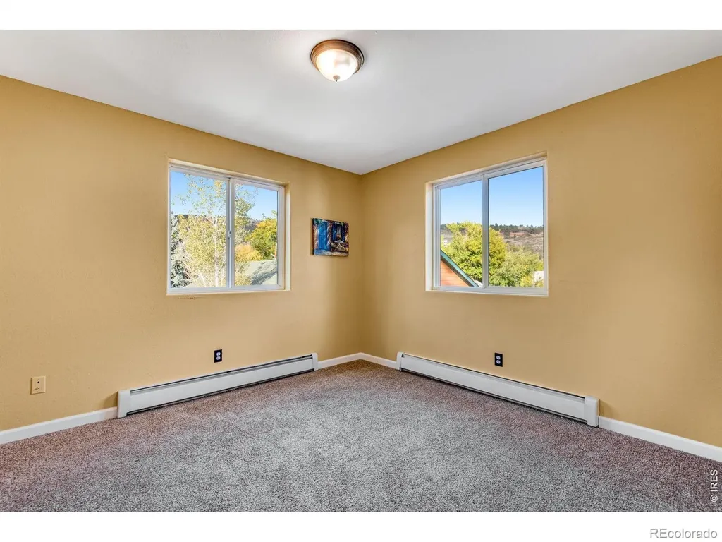 217 Park Street Lyons CO 80540