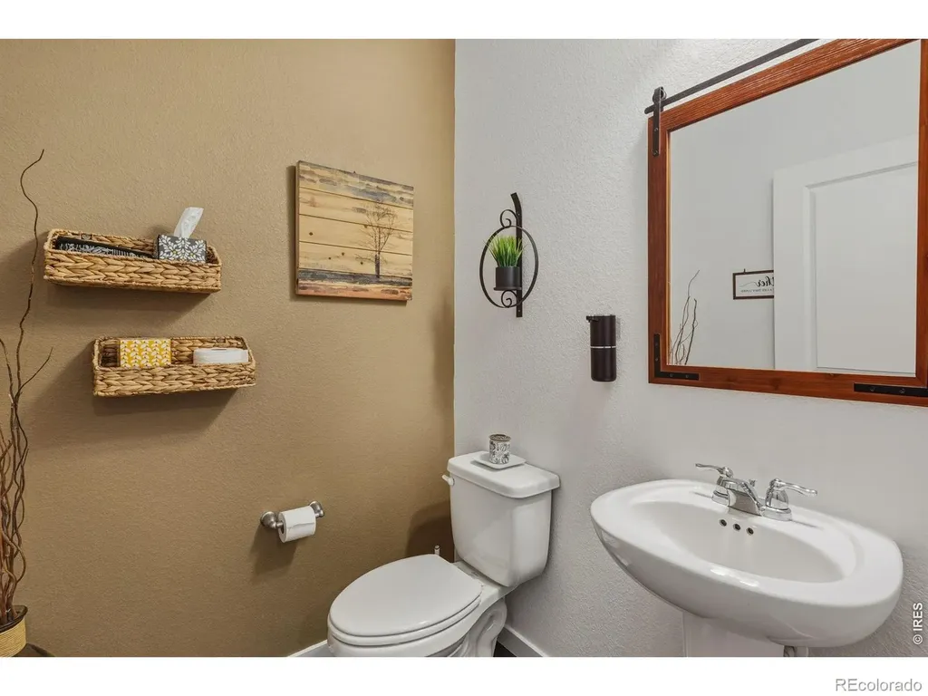 438 Bluebird Road Johnstown CO 80534