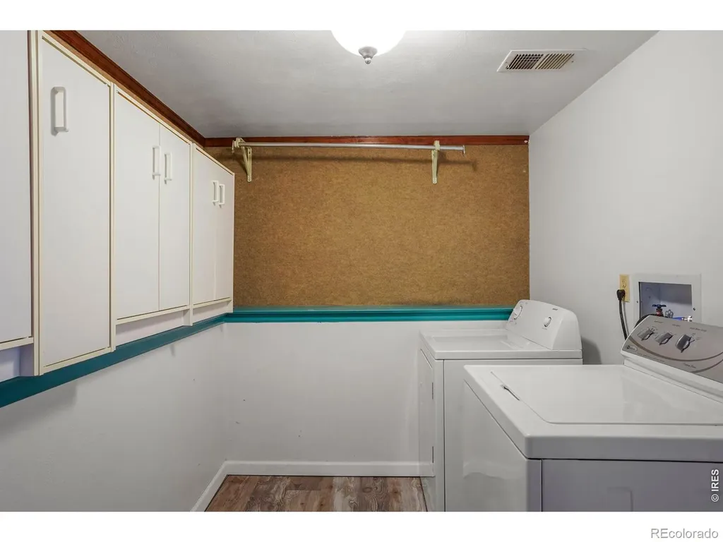 2460 Sunset Drive Longmont CO 80501