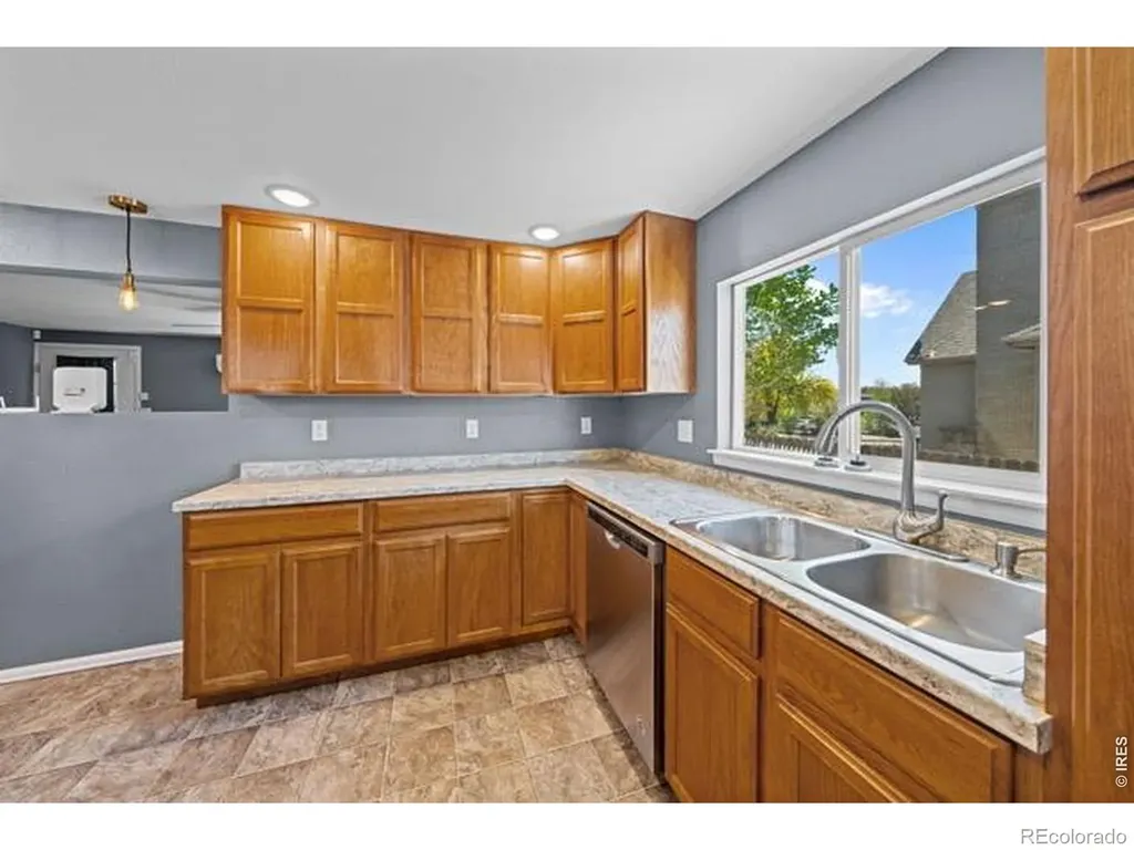 2437 W 9th Street Greeley CO 80634