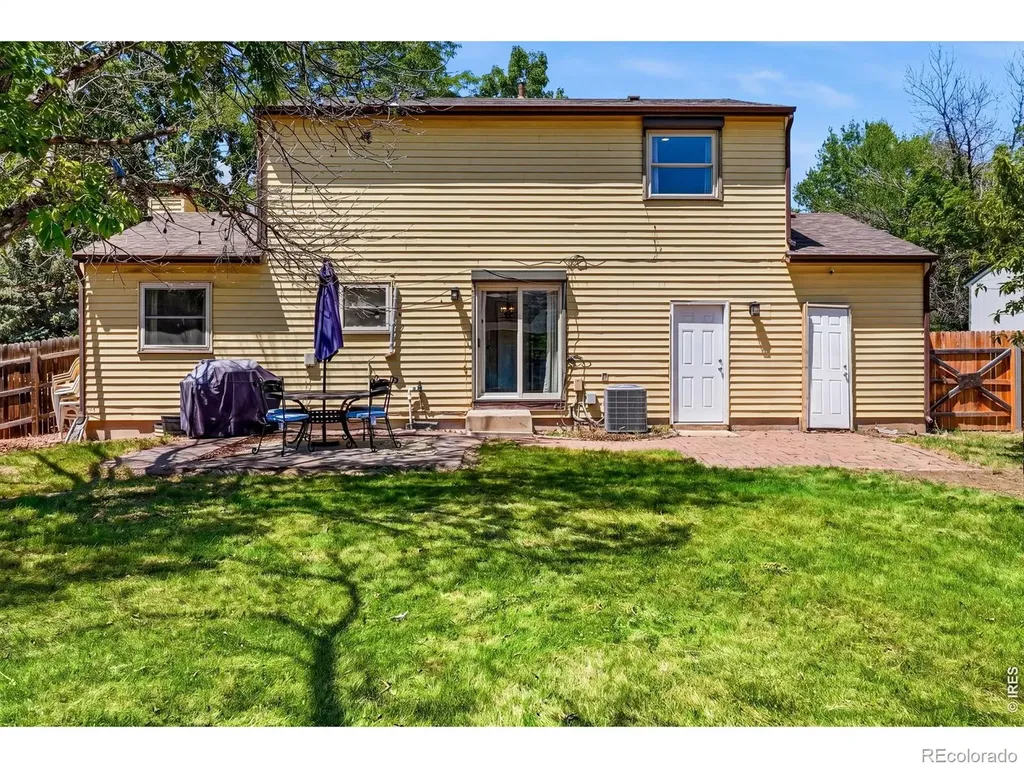 2412 Tulip Street Longmont CO 80501