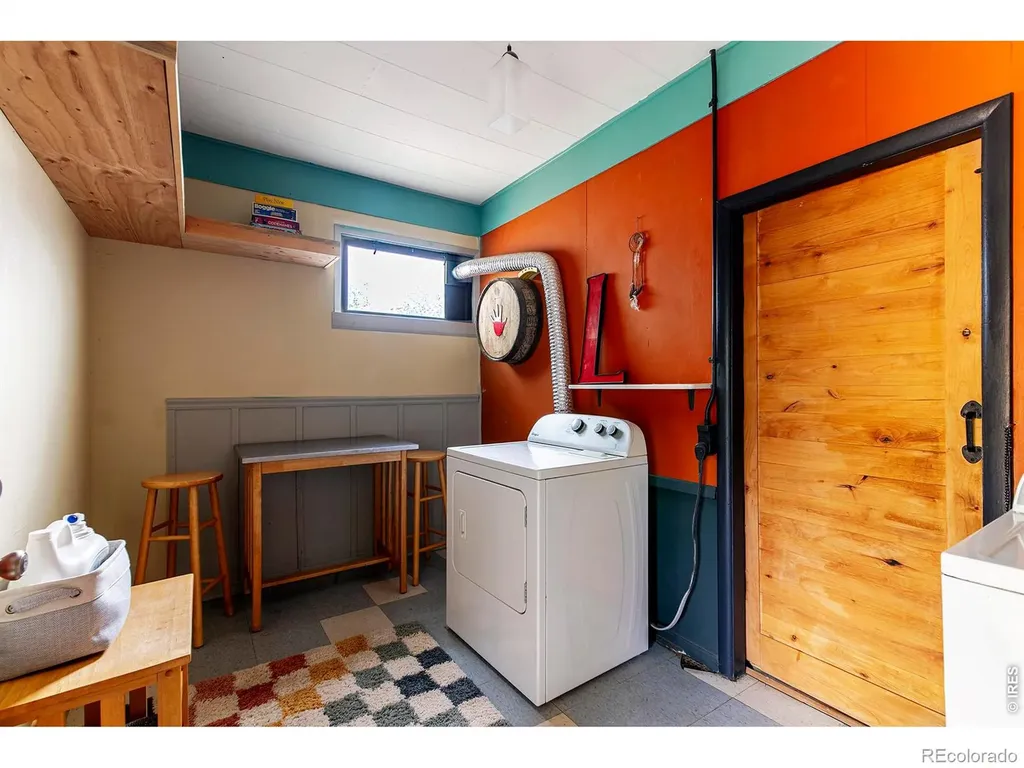 1221 Gay Street Longmont CO 80501