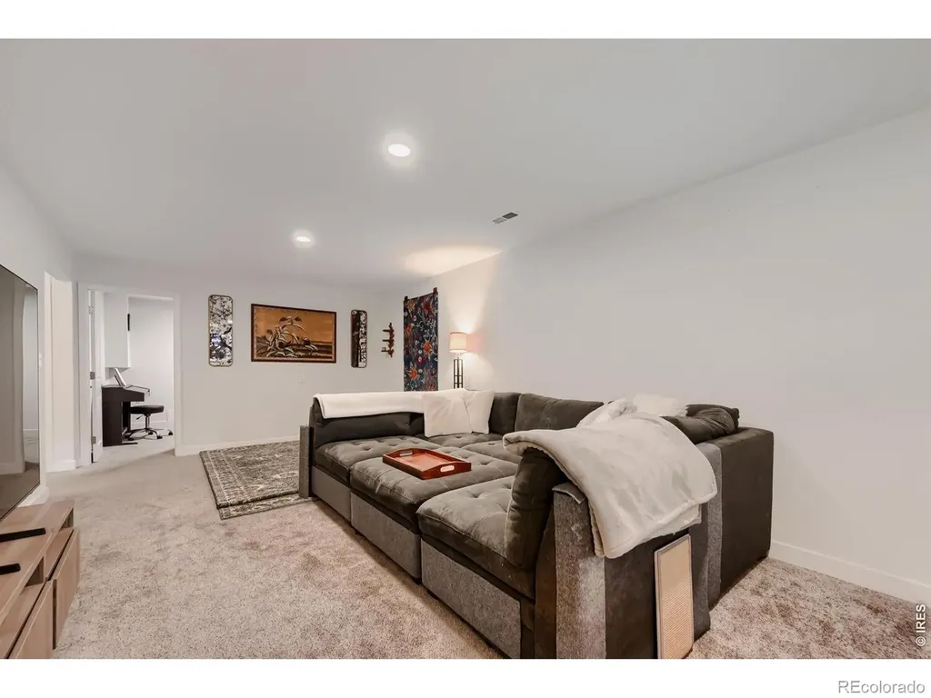 1546 Greenbriar Boulevard Boulder CO 80305