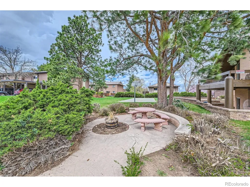 1546 Greenbriar Boulevard Boulder CO 80305