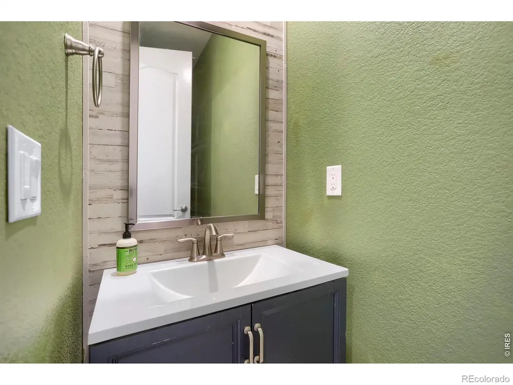 2407 Tyrrhenian Circle Longmont CO 80504