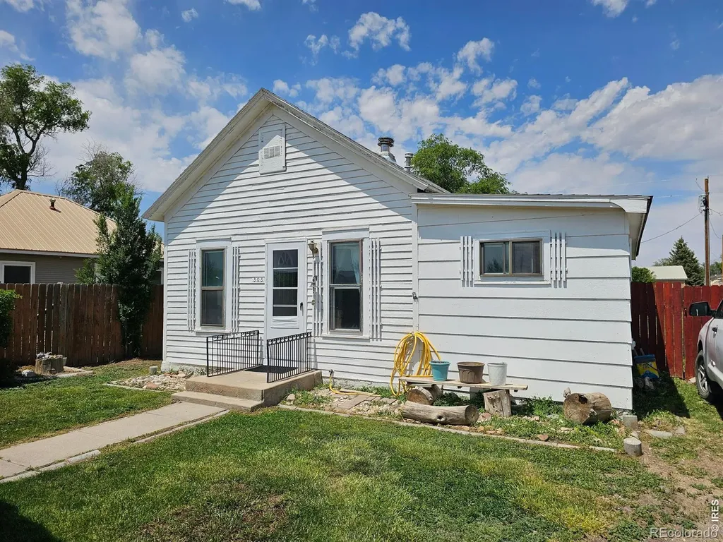 305 W 1st Avenue Iliff CO 80736