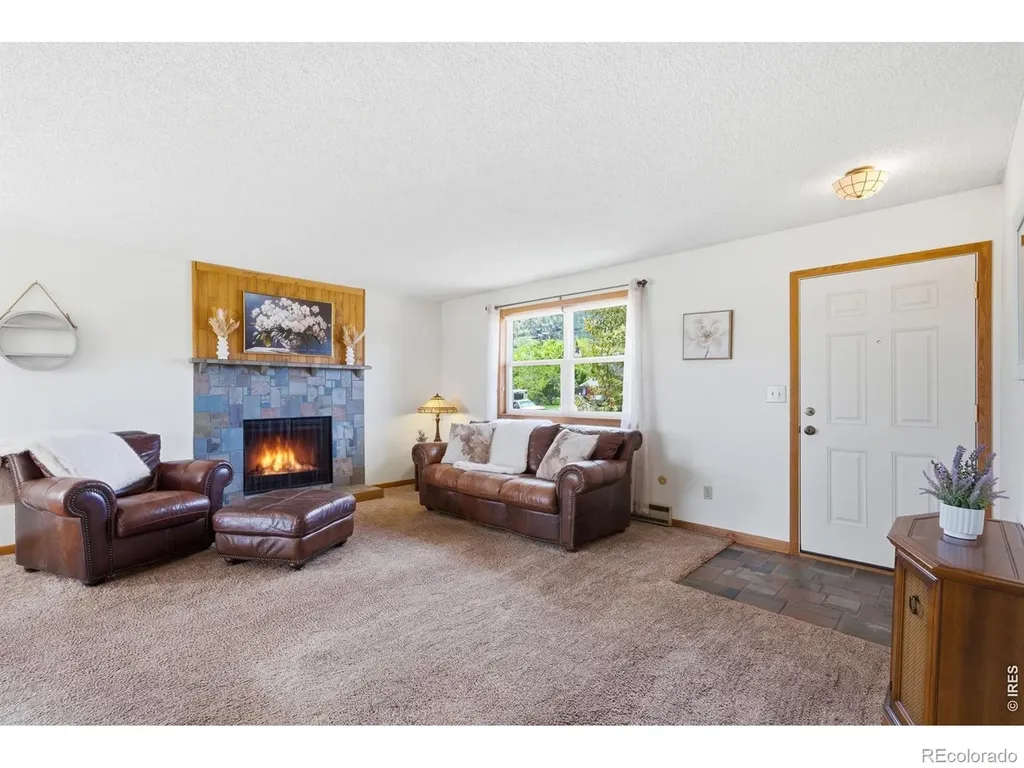 804 Redwood Court Bellvue CO 80512