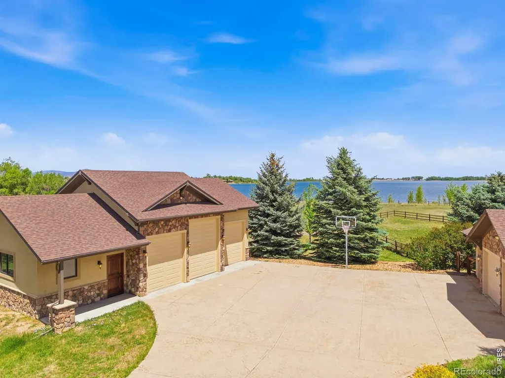 2114 Shoreside Drive Berthoud CO 80513