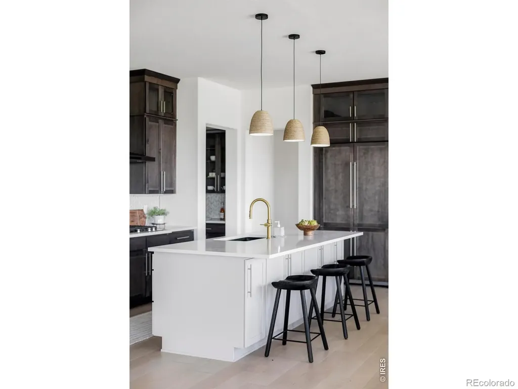 6638 S White Crow Court Aurora CO 80016