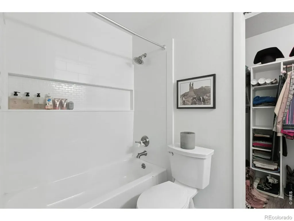 348 Collyer Street Longmont CO 80501