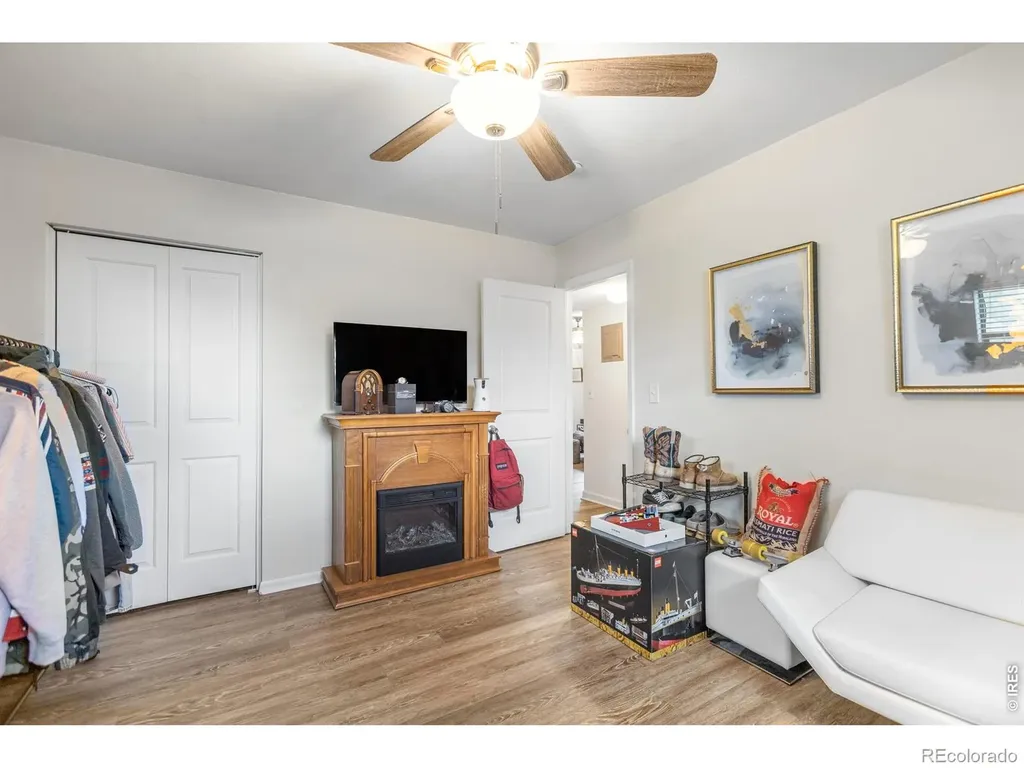 348 Collyer Street Longmont CO 80501