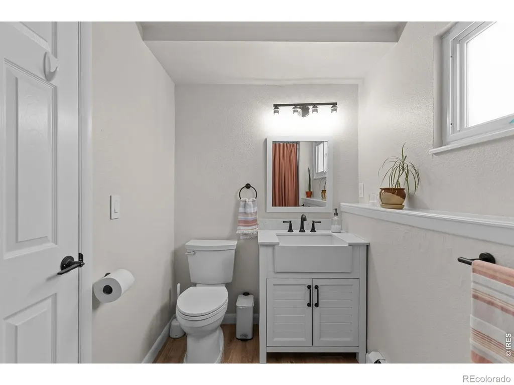 927 E 4th Avenue Longmont CO 80504