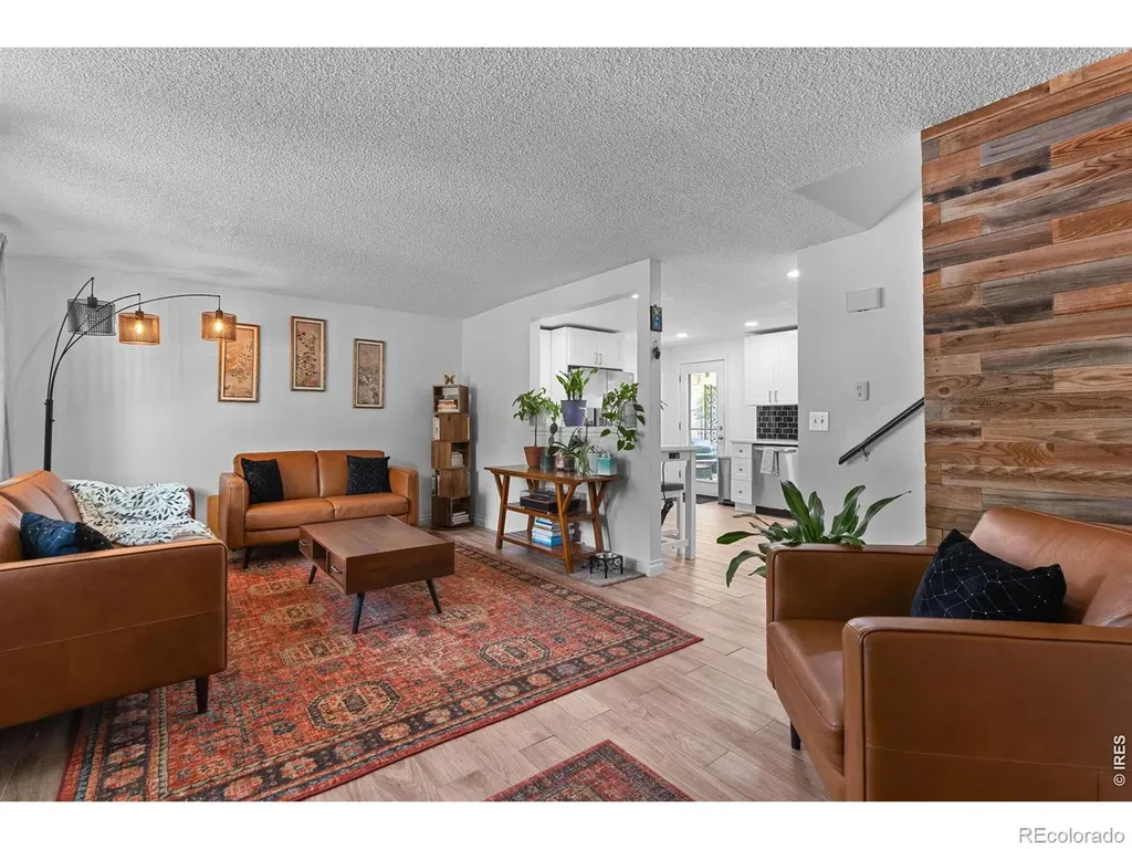 927 E 4th Avenue Longmont CO 80504
