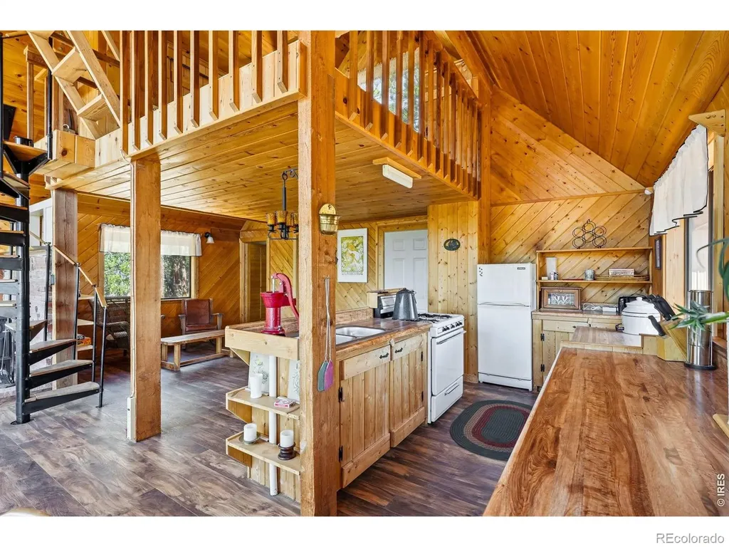 76 Cairn Court Drake CO 80515