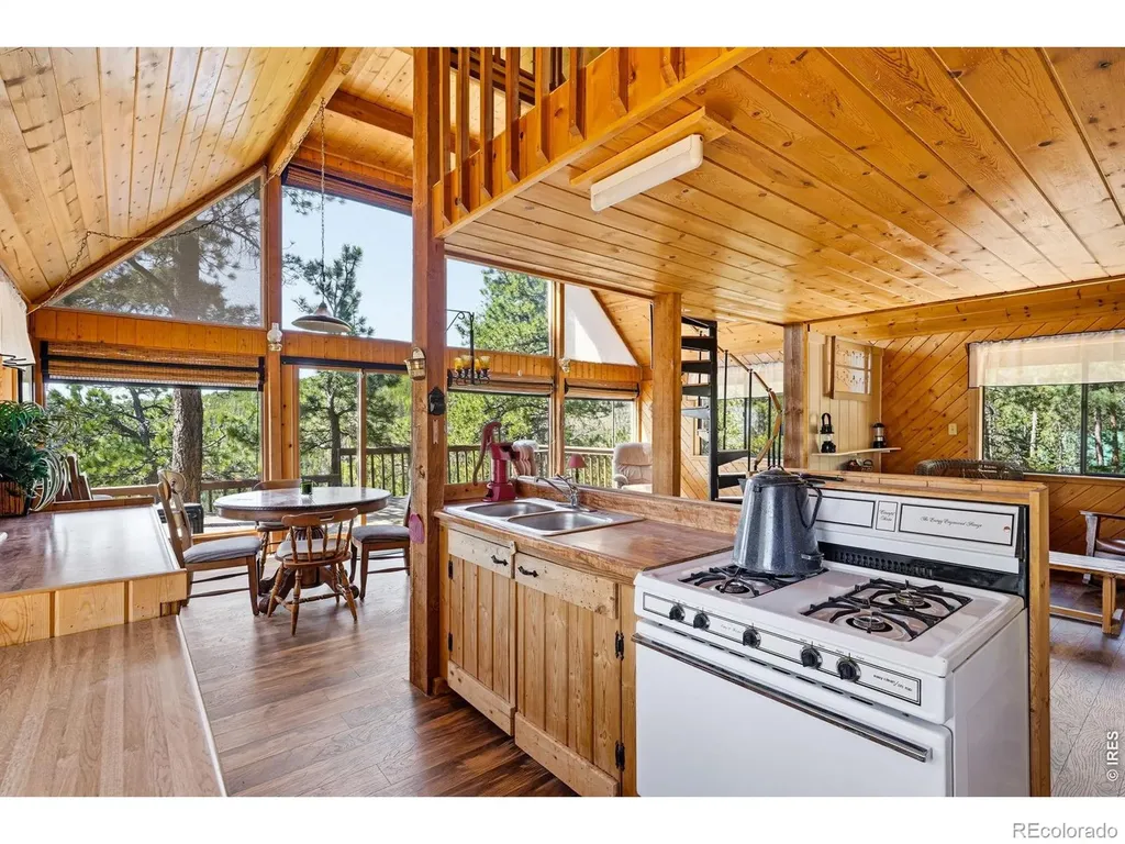 76 Cairn Court Drake CO 80515