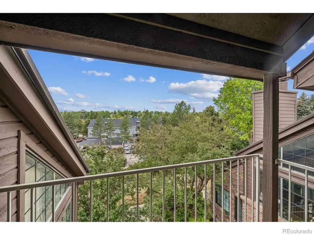 844 S Vance Street Lakewood CO 80226
