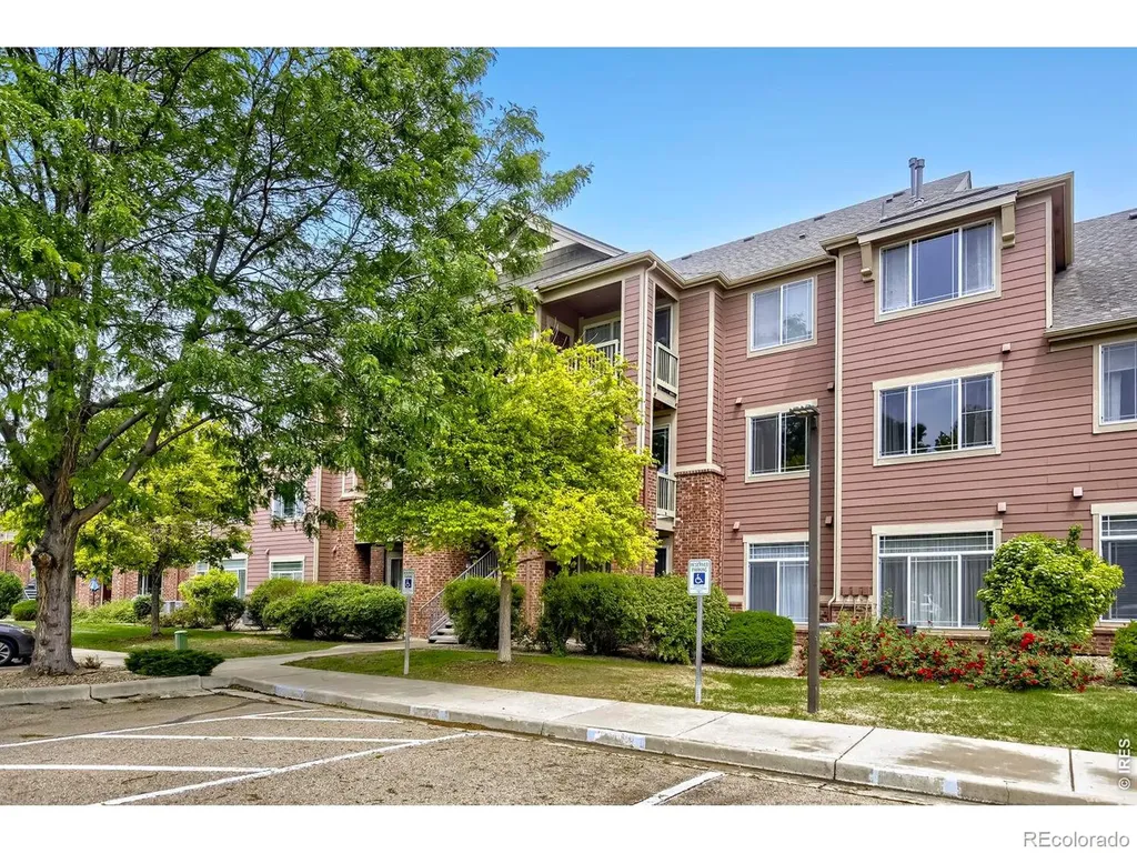 804 Summer Hawk Drive Longmont CO 80504