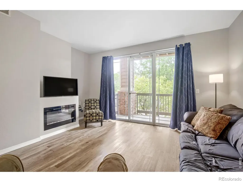 804 Summer Hawk Drive Longmont CO 80504