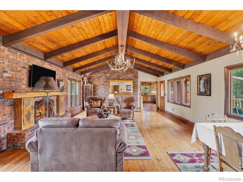 89 Aspen Leaf Lane Bellvue CO 80512