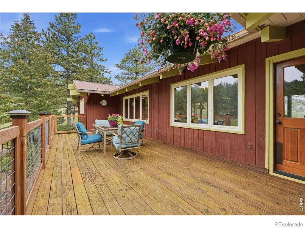89 Aspen Leaf Lane Bellvue CO 80512